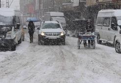 Kar, Doğu’da 1065 köy yolunu kapattı