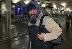 Çelik sakal bıraktı