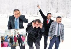 Milli Eğitim müdüründen ’silahlı’ poz