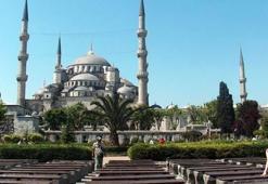 Sultanahmet Meydanı 12 saat sonra açıldı
