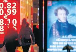 Ruble tarihin en düşük seviyesinde