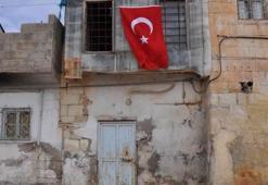 Şehit olmasa aldığı evle babasına sürpriz