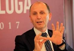 ‘Enkaz edebiyatı yapmıyoruz’