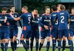 PSV zirveyi bırakmıyor