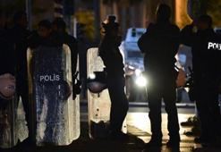 Polise saldırmak isteyen terör örgütü yandaşlarını vatandaş kovaladı