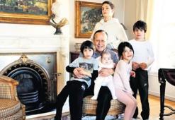 5 torunla 75. yaş kutlaması