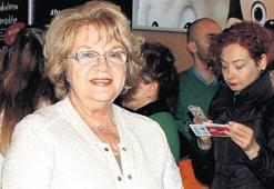 Sunay Akın’a destek