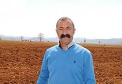 Komünist başkan belediyenin gelir ve giderini kapıya astı