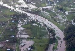 Fiji'de kasırga 29 can aldı