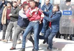 Anadolu Adliyesi önünde polisin gözaltı kavgası
