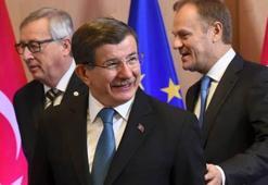 Hague: AB Türkiye'ye ortak üyelik vermeli