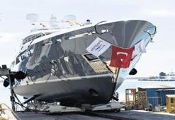 22.5 milyon euro’luk ultralüks tekne denize indi