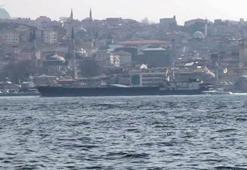Rus askeri kargo gemisinin geçişinde geniş güvenlik önlemi