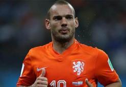 Sneijder var, RVP yok!