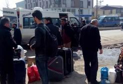 Halk operasyon hazırlığı yapılan Yüksekova'yı boşaltıyor