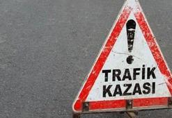Hafif ticari araç otomobille çarpıştı: 4 ölü, 2 yaralı