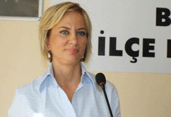 CHP'den istifa edip siyasetten çekildi