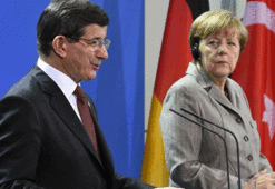 Merkel: Türkiye'nin AB üyeliği gündemde değil