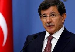 Başbakan Davutoğlu: ‘İhanet odağını ülkem adına lanetliyorum’