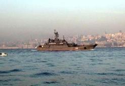 Rus gemisi İstanbul Boğazı'ndan geçti