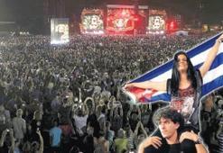 Küba’da tarihi konser