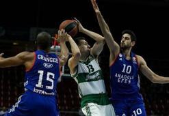Anadolu Efes galibiyetle veda etti