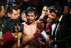 Manny Pacquiao yarı orta siklet şampiyonu unvanını aldı