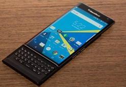 BlackBerry geri dönüyor!