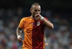 Frank de Boer: 'Sneijder ve Huntelaar ile görüşüyoruz'