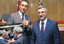 Koç’un konuşma ücreti Ankara’da kriz çıkardı