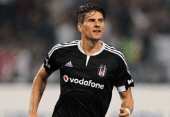 Mario Gomez'den flaş transfer hamlesi
