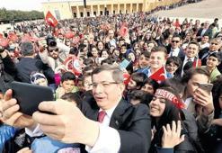 ‘Verin elinizi öpeyim bu sizin bayramınız’
