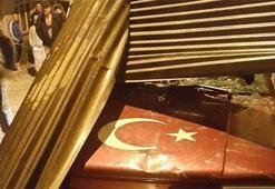 Orduda fırtına çatıları uçurdu