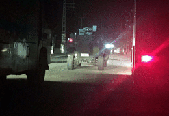 Van'da polis aracının geçişi sırasında patlama!