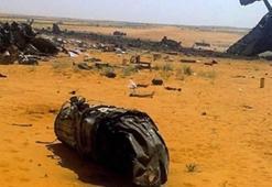 Sudan'da askeri uçak düştü : 5 ölü