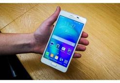 Samsung Galaxy A4 Ortaya Çıktı