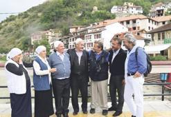 Kaybolan ‘Biz’i bulan belgesel