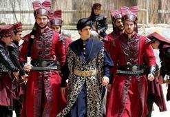Muhteşem Yüzyıl Kösem'de yeni padişah tahta çıkıyor!