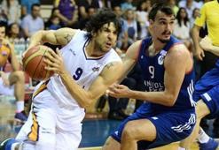 Anadolu Efes yarı finalde!