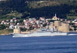 Rus Savaş gemisi ’Caesar Kunikov’, Çanakkale’den geçti