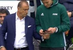 Fatih Terim ofsayt golünü hakeme izletti