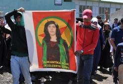 Çatışmada ölen PKK’lının annesi: Kızım özgürlük şehidi