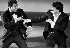Dünya Muhammed Ali'ye ağlıyor