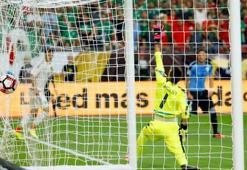 Muslera'lı Uruguay Copa America'da dağıldı