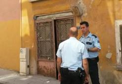 Evden kötü koku gelince cesedi bulundu