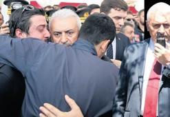 ‘Merak etmeyin bu millet arkanızda!’
