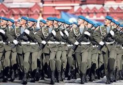 Rusya NATO‘yu 60 saatte yenebilir