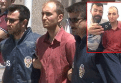 Seri katille selfie çeken polisler açığa alındı, soruşturma başlatıldı