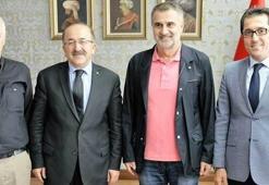 Şenol Güneş'ten anlamlı ziyaret