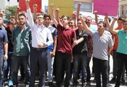 Balıkesir'de liselilerden iki farklı mesaj